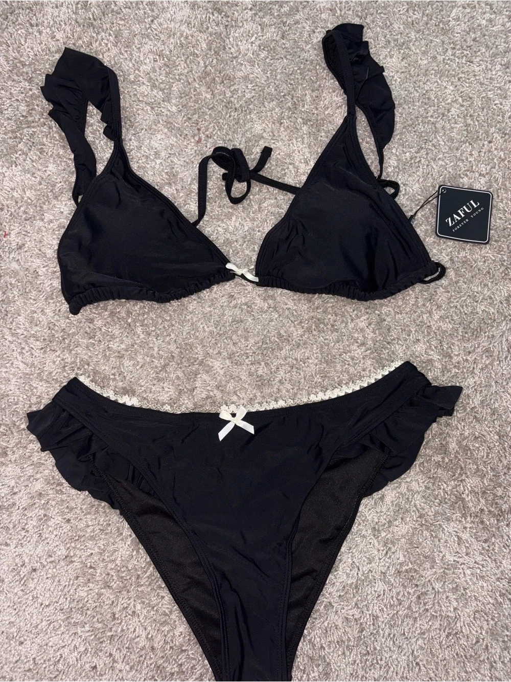 Zaful Black Ruffle Triangle Bikini Set